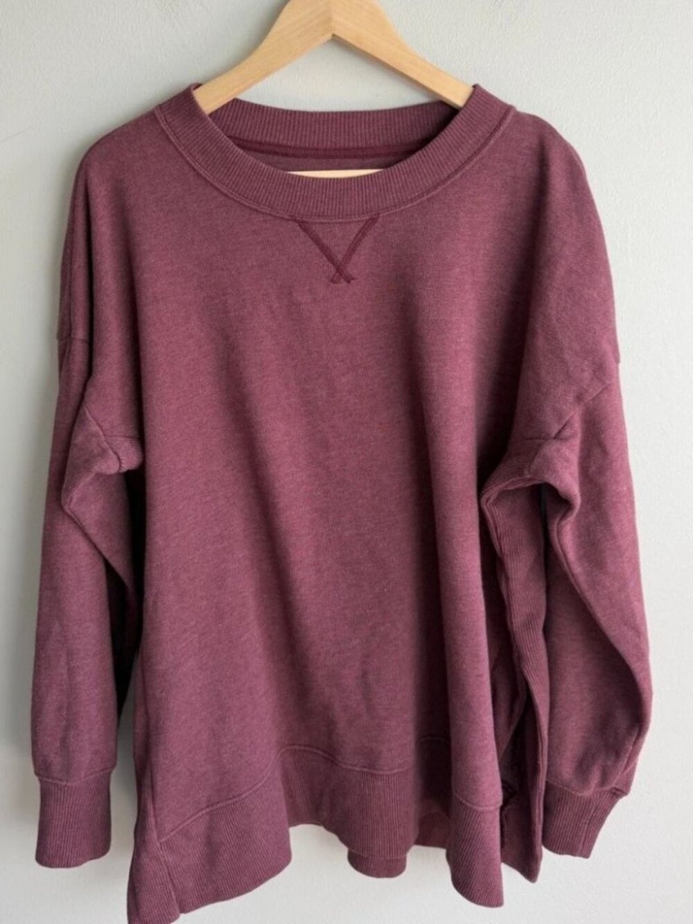 Aerie Maroon Crewneck Sweatshirt Cotton Blend Pullover Size Medium Women’s